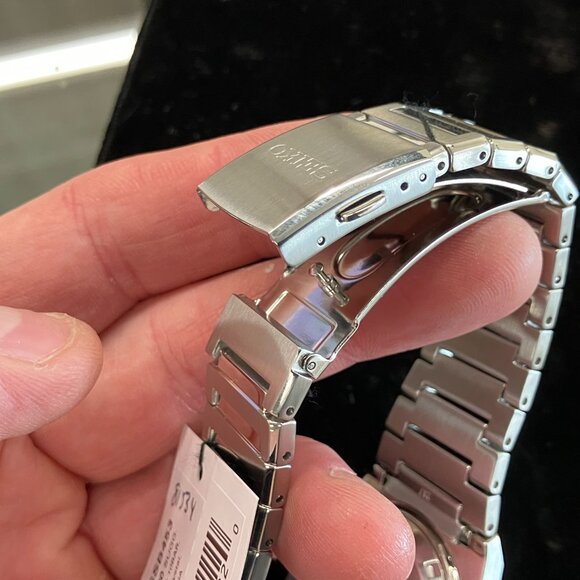 Seiko Essential Chronograph Watch With Blue Dial - Picture 6 of 8